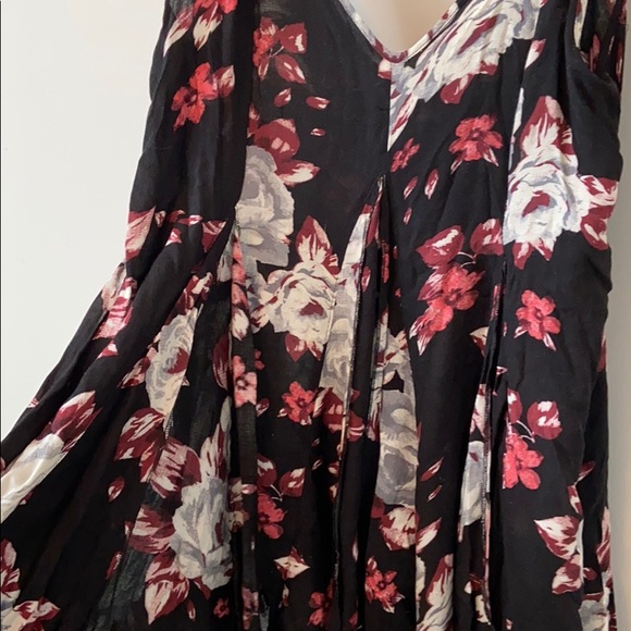 Free People floral and flowy dress - Picture 3 of 3